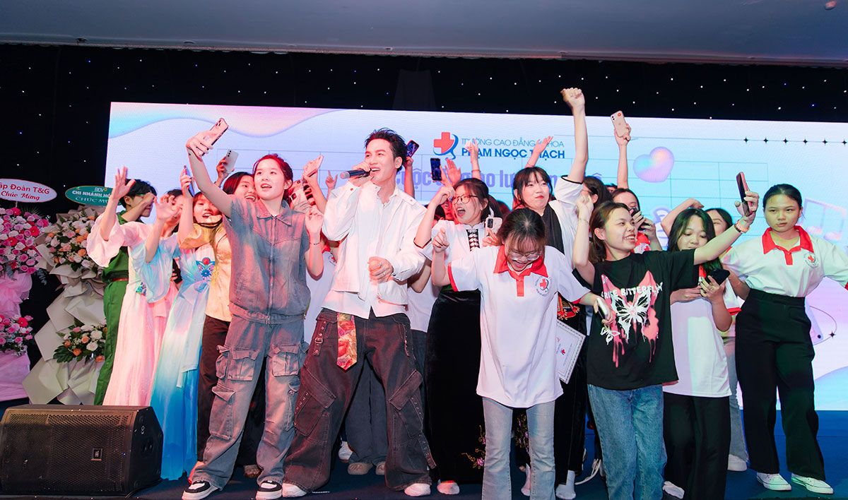 Lễ khai giảng Trường Cao đẳng Y khoa Phạm Ngọc Thạch