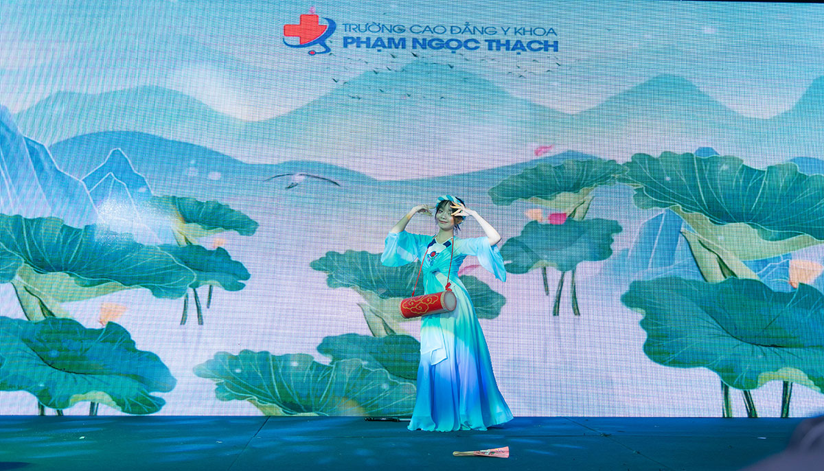giao lưu văn nghệ Trường Cao đẳng Y khoa Phạm Ngọc Thạch