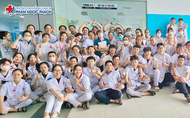 Trường Cao đẳng Y khoa Phạm Ngọc Thạch tuyển sinh Cao đẳng Dược năm 2026